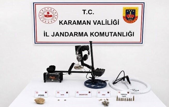 Karaman ilinde Jandarma ekiplerinin gerçekleştirdiği operasyonlarda tarihi eser ve uyuşturucu