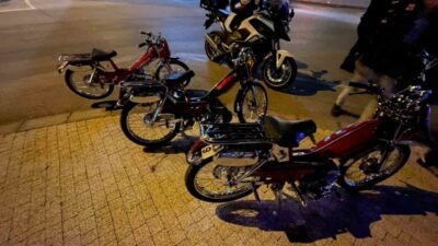 Karaman ilinde, Pirireis Mahallesi 100. Yıl Bulvarı üzerindeki bir kavşakta