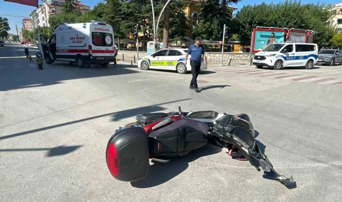 Karaman’da meydana gelen trafik kazasında 2 kişi yaralandı. Olay, sabah