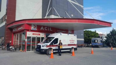 Konya’nın Karapınar ilçesinde meydana gelen trafik kazasında, kamyon ile minibüsün