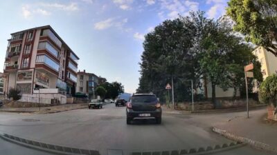 Safranbolu ilçesinde meydana gelen bir olayda, bir aracın hatalı sollama
