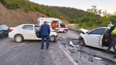 Kastamonu’nun Küre ilçesinde meydana gelen trafik kazasında, 4 kişi yaralandı.