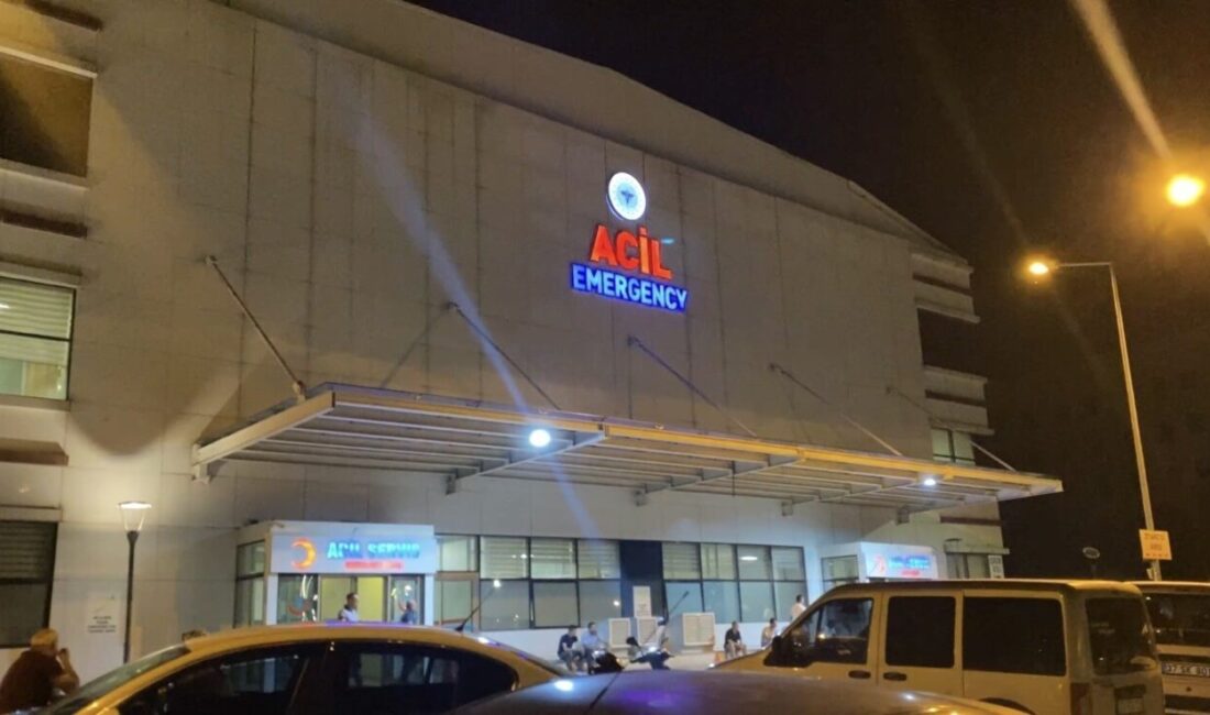 Kastamonu’da, elektrikli bisiklet sürücüsü iki aracın çarpması sonucu ağır yaralandı.
