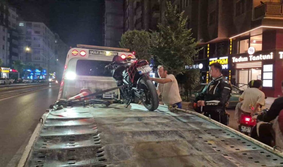 Eskişehir’de, polis ekipleri tarafından gerçekleştirilen denetimler sırasında, katlanabilir plaka kullanan