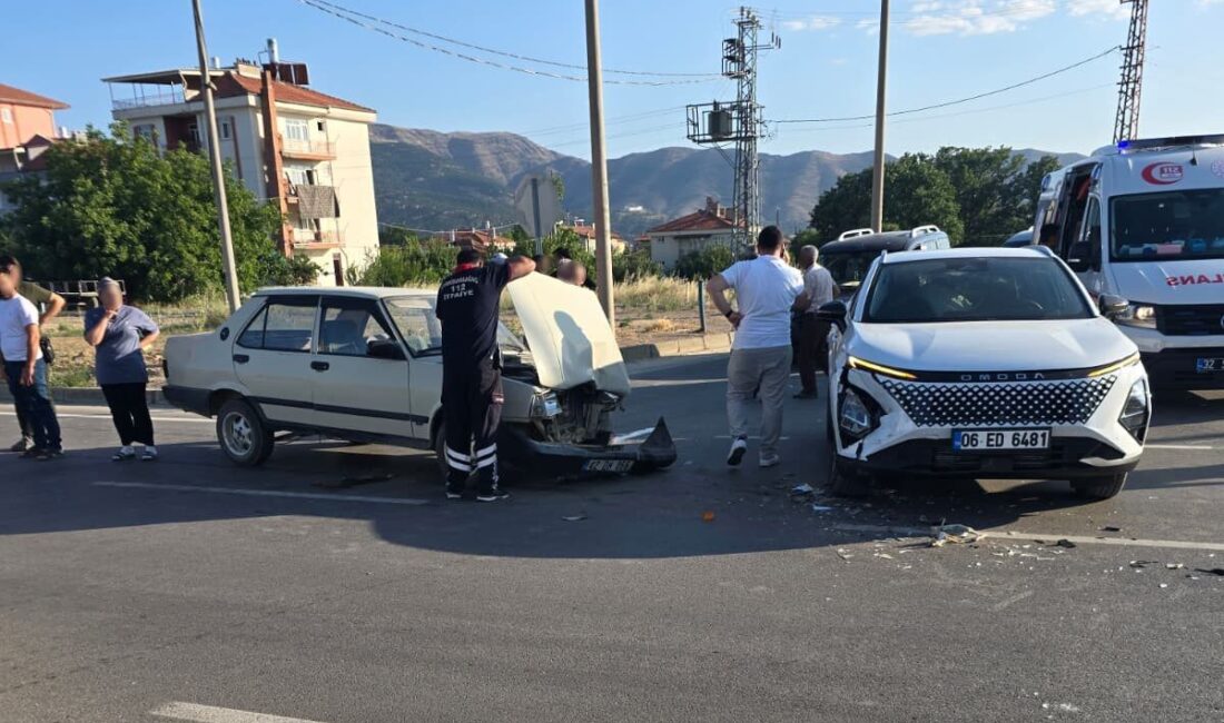 Isparta’nın Şarkikaraağaç ilçesinde meydana gelen trafik kazasında bir kişi yaralandı.