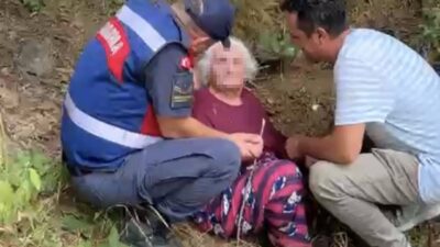 Alzheimer hastası olan 80 yaşındaki Melahat Kol, gece geç saatlerde
