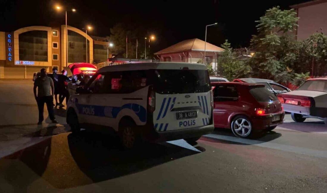 Kayseri’de polis ekipleri, Osman Kavuncu Mahallesi’nde durdurdukları araç sürücüsünün ’dur’