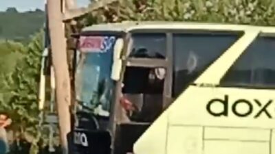 Bartın’da terminal bölgesinde meydana gelen bir kaza sonucunda, sürücü yaralandı