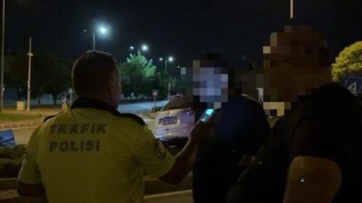 Melikgazi ilçesinde meydana gelen trafik kazasında, sürücüsünün kontrolünü kaybettiği SUV