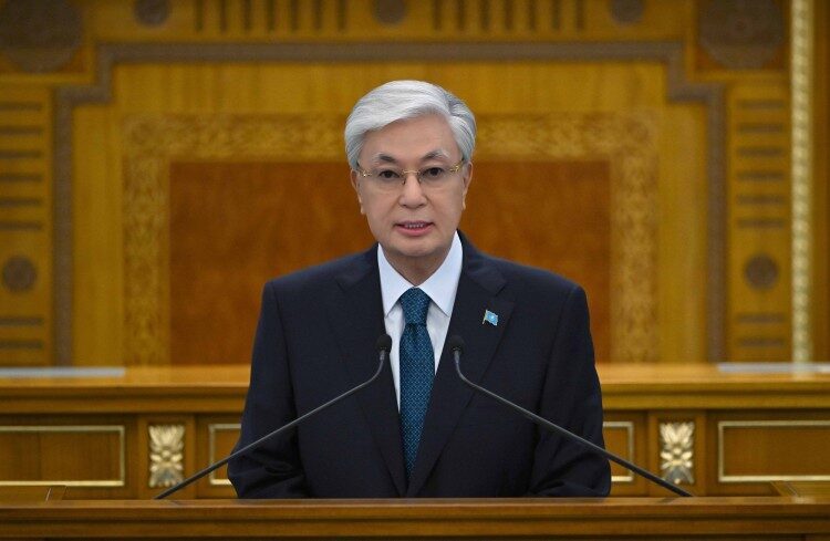 Kazakistan Cumhurbaşkanı Kasım Cömert Tokayev, 15 Mart’ta gerçekleşen referandumda onaylanan
