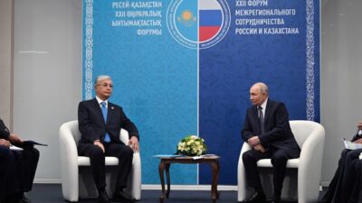 Kazakistan Devlet Başkanı Kasım Cömert Tokayev, Rusya’nın Omsk kentinde Rusya