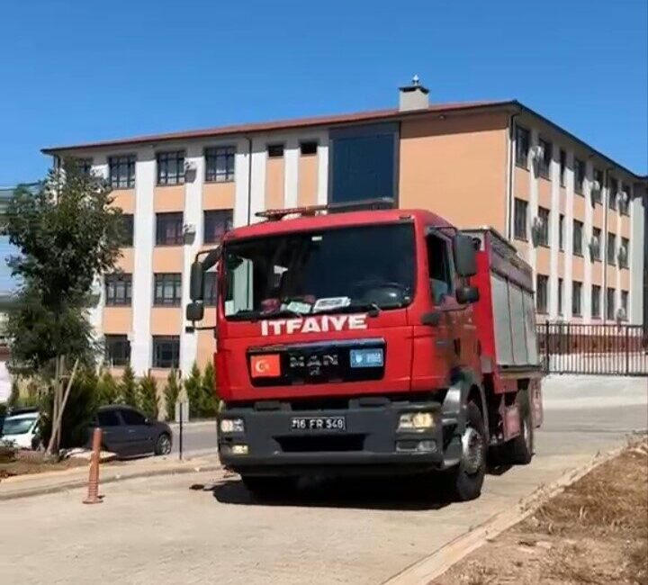 Bursa’nın Kestel ilçesinde bulunan Aktaştepe mevkiinde meydana gelen orman yangını,