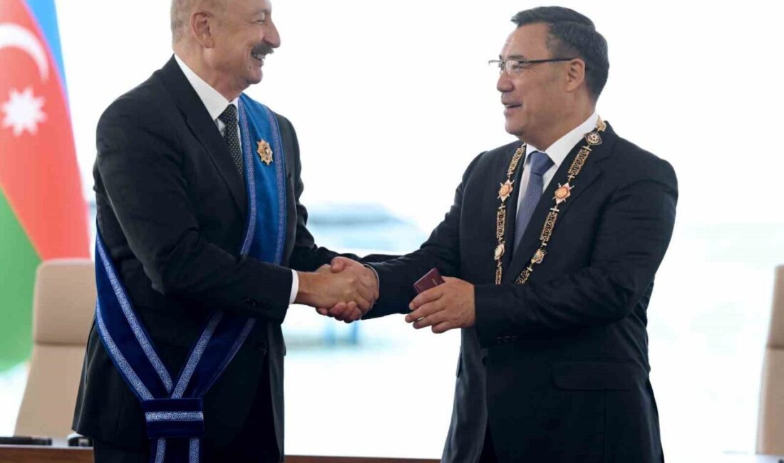 Kırgızistan Cumhurbaşkanı Sadır Caparov, Azerbaycan Cumhurbaşkanı İlham Aliyev’e “Manas” Devlet