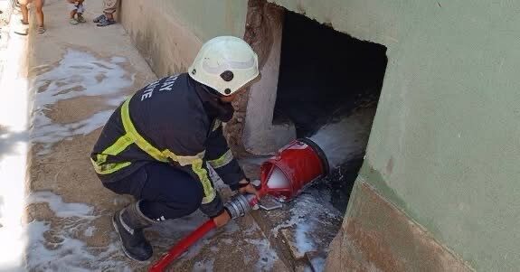 Kırıkhan ilçesinde bulunan bir odunluğun alev alması sonucu çıkan yangın,