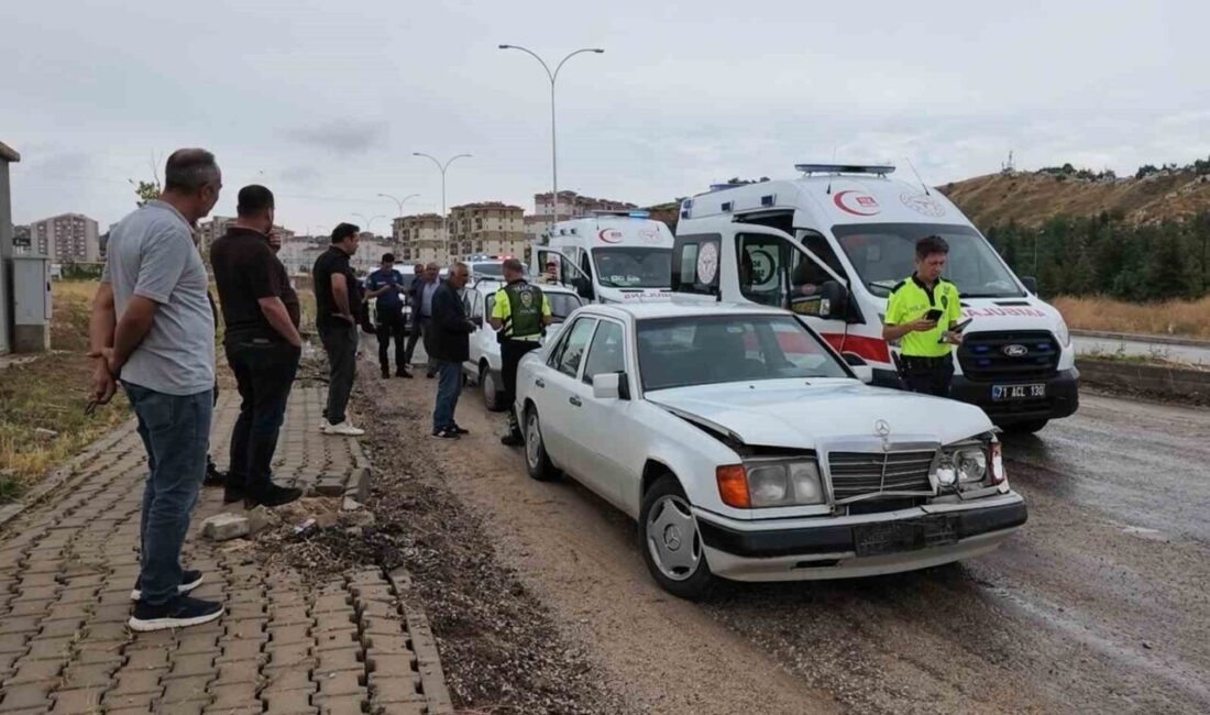 Kırıkkale’nin Yahşihan ilçesinde meydana gelen trafik kazasında 3 kişi yaralandı.