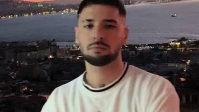 Çeşme ilçesinde popüler bir plaj kulübünde sahne alan ve müzik