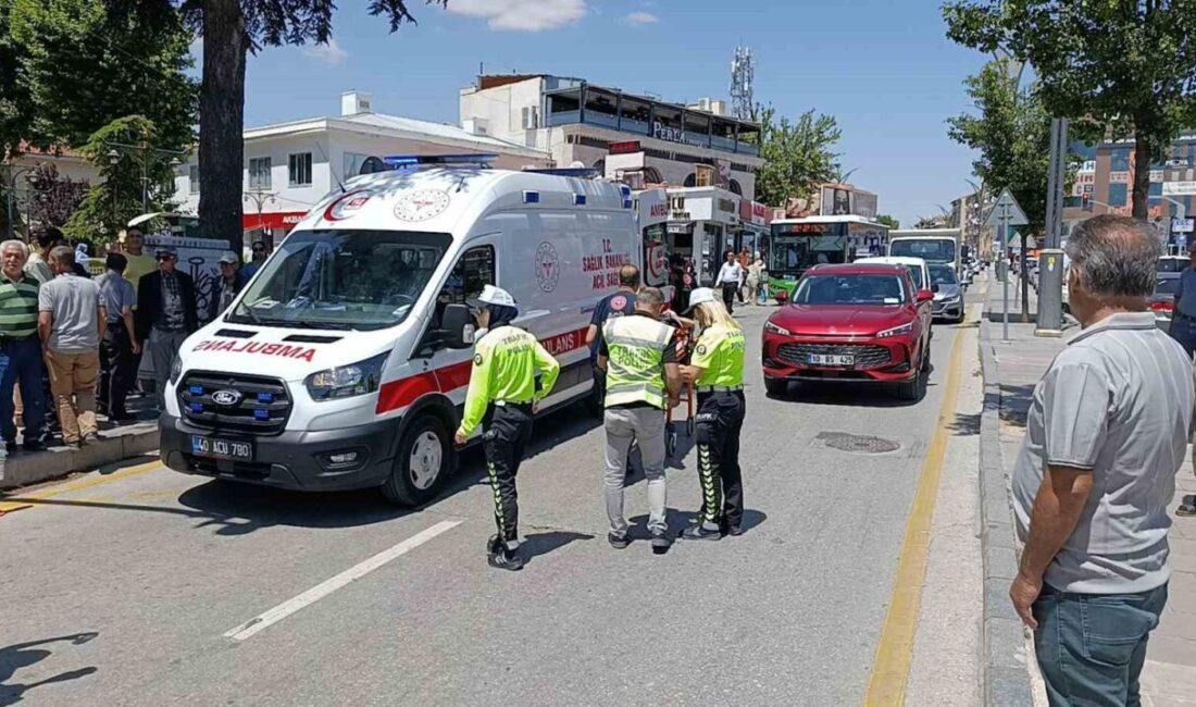 Kırşehir’de bir yayayı karşıdan karşıya geçerken otomobilin çarpması sonucu yaralanarak
