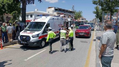 Kırşehir’de bir yayayı karşıdan karşıya geçerken otomobilin çarpması sonucu yaralanarak