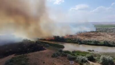 Kızılırmak Nehri çevresinde, Çankırı’nın Kızılırmak ilçesinde meydana gelen örtü yangını,