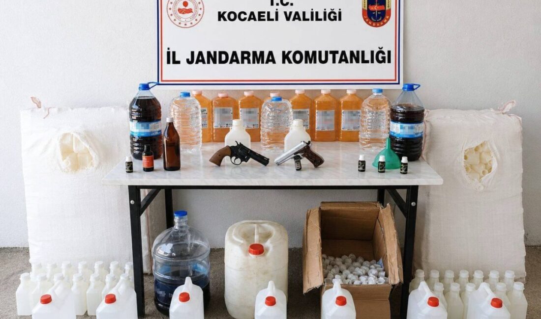 Kocaeli İl Jandarma Komutanlığı, kaçakçılıkla mücadele kapsamında yürüttüğü operasyonda, piyasa
