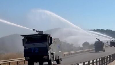 Antalya’nın Kumluca ilçesine bağlı Yazır Mahallesi’nde meydana gelen orman yangını,