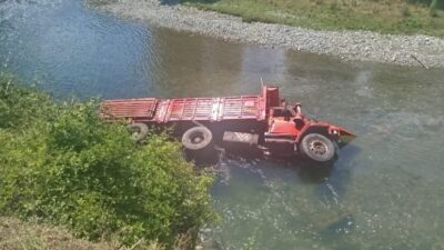 Zonguldak iline bağlı Devrek ilçesinde meydana gelen trafik kazasında bir