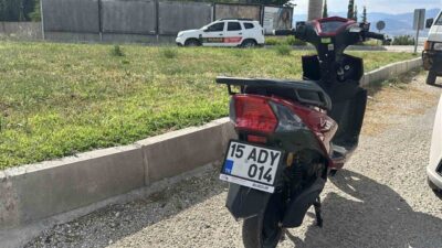 Burdur’da meydana gelen bir kazada motosiklet sürücüsü yaralandı. Olay, Aydınlıkevler