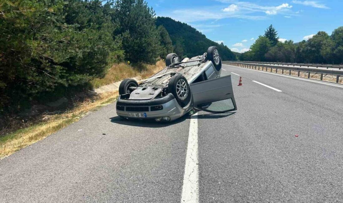 Bilecik’in Bozüyük ilçesinde meydana gelen trafik kazasında 3 kişi yaralandı.