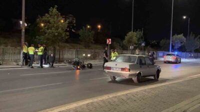 Kayseri’nin Melikgazi ilçesinde motosiklet kullanan bir polis, kontrolü kaybederek aydınlatma