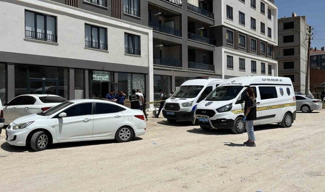 Konya’da, alacak verecek konusunda başlayan iddiaya göre çıkan kavgada bir