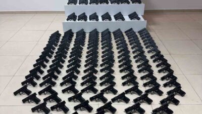 Konya’da polis ekipleri tarafından düzenlenen operasyonda 228 ruhsatsız tabanca bulunurken,
