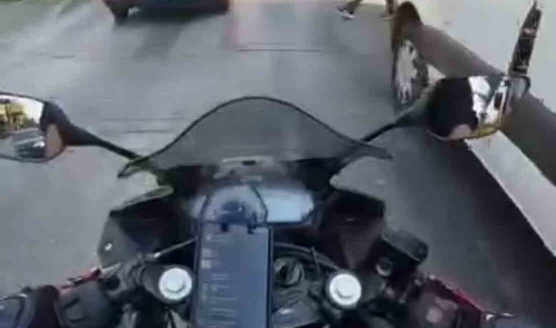 Bursa’nın Osmangazi ilçesinde Fevzi Çakmak Caddesi’nde meydana gelen bir trafik