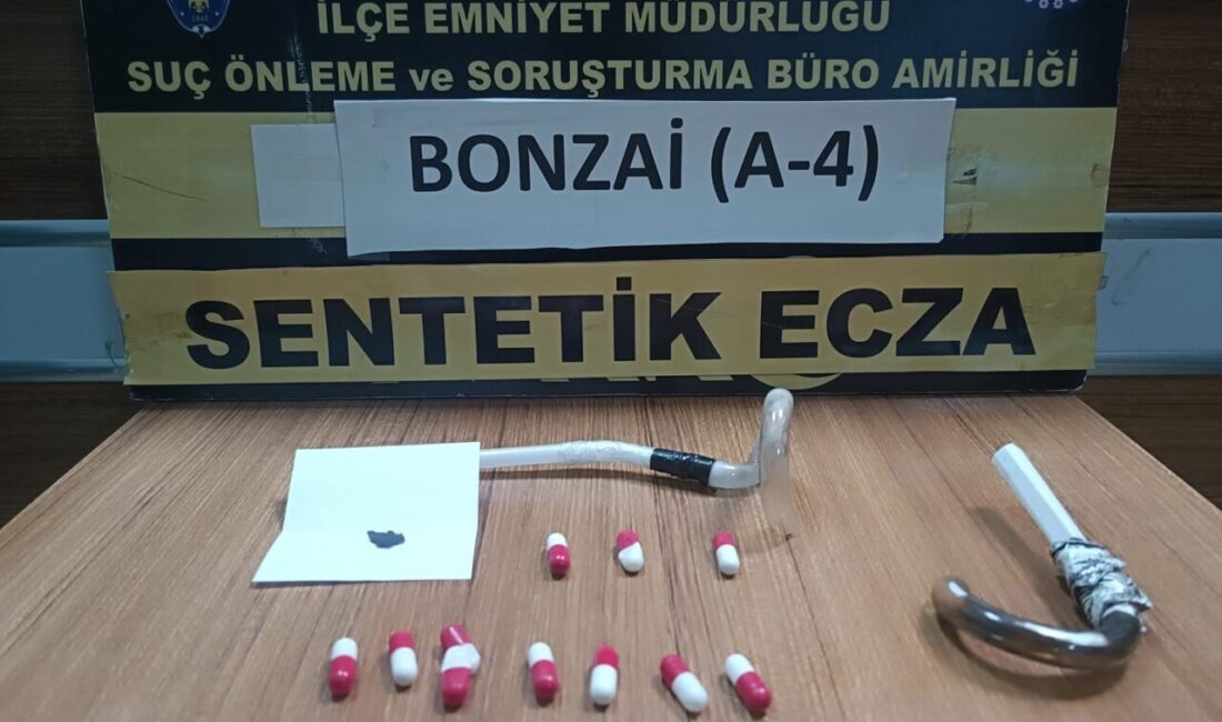 Manisa’nın Kula ilçesinde polis ekipleri tarafından gerçekleştirilen operasyonlarda aranan şahısların
