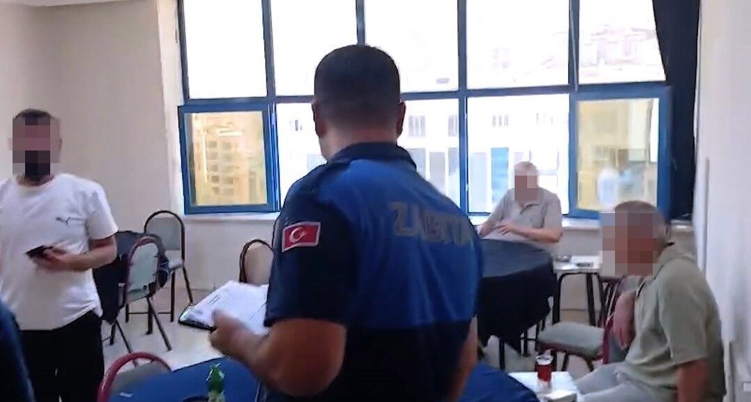 Malatya’nın Battalgazi ilçesinde ruhsatsız faaliyet gösteren bir iş yerinin, “kumar