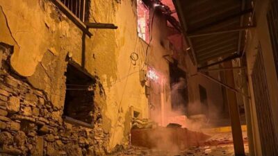 Kuşadası’nda gece yarısı meydana gelen yangın oldukça korkutucu anların yaşanmasına
