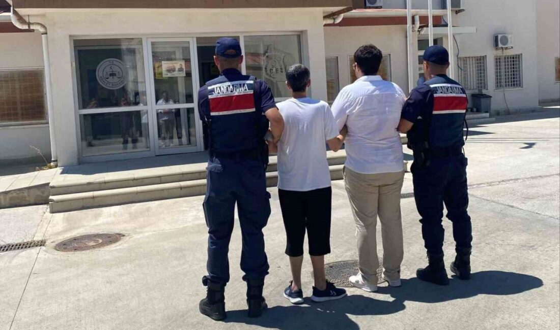 Kuşadası ilçesinde Jandarma ekipleri tarafından yürütülen operasyonda, yağma suçundan aranan