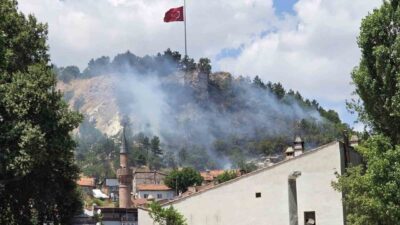 Kütahya’nın önemli yapılarından biri olan tarihi Hisar Kalesi çevresinde meydana