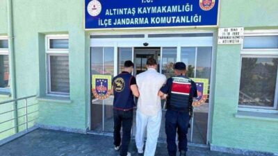 Kütahya İl Jandarma Komutanlığı ekipleri, aranan kişilerin yakalanması amacıyla yürütülen