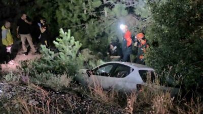Kütahya ile Afyonkarahisar arasındaki karayolunda bir otomobil ile motosikletin çarpışması