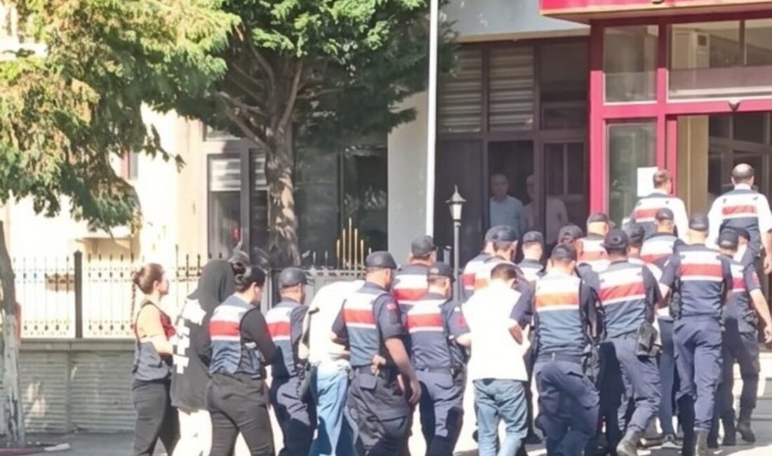 Tavşanlı ilçesinde jandarma ekipleri tarafından düzenlenen yasa dışı bahis operasyonunda