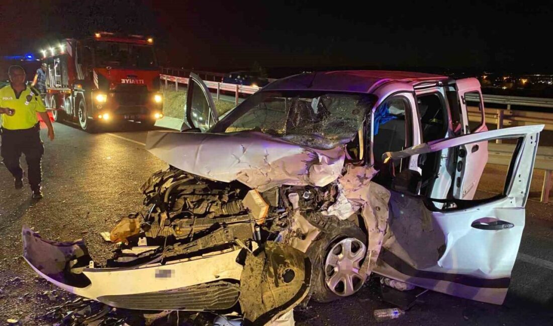 Malatya’da meydana gelen trafik kazasında hafif ticari araç ile otomobilin