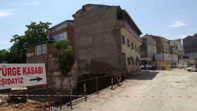 Malatya’da, Büyük Hüseyin Bey Mahallesi Cezmi Kartay Caddesi’nde bulunan bir