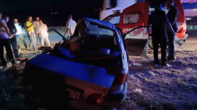Hekimhan ilçesinde meydana gelen trafik kazasında, bir minibüs ile bir