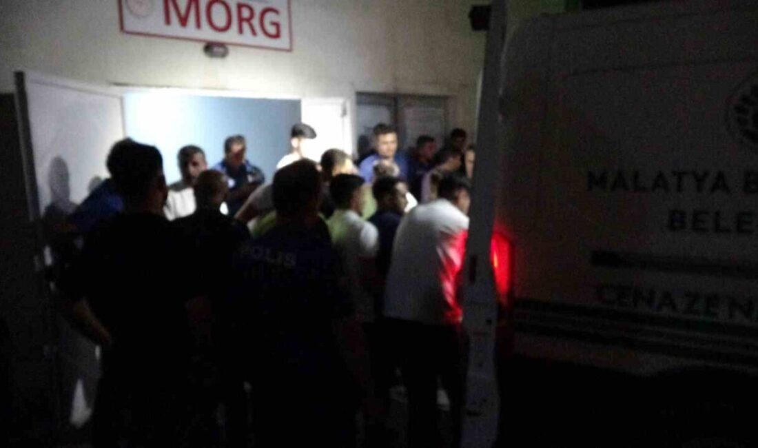 Malatya’nın Yeşilyurt ilçesinde, iki husumetli grup arasında çıkan silahlı çatışmada