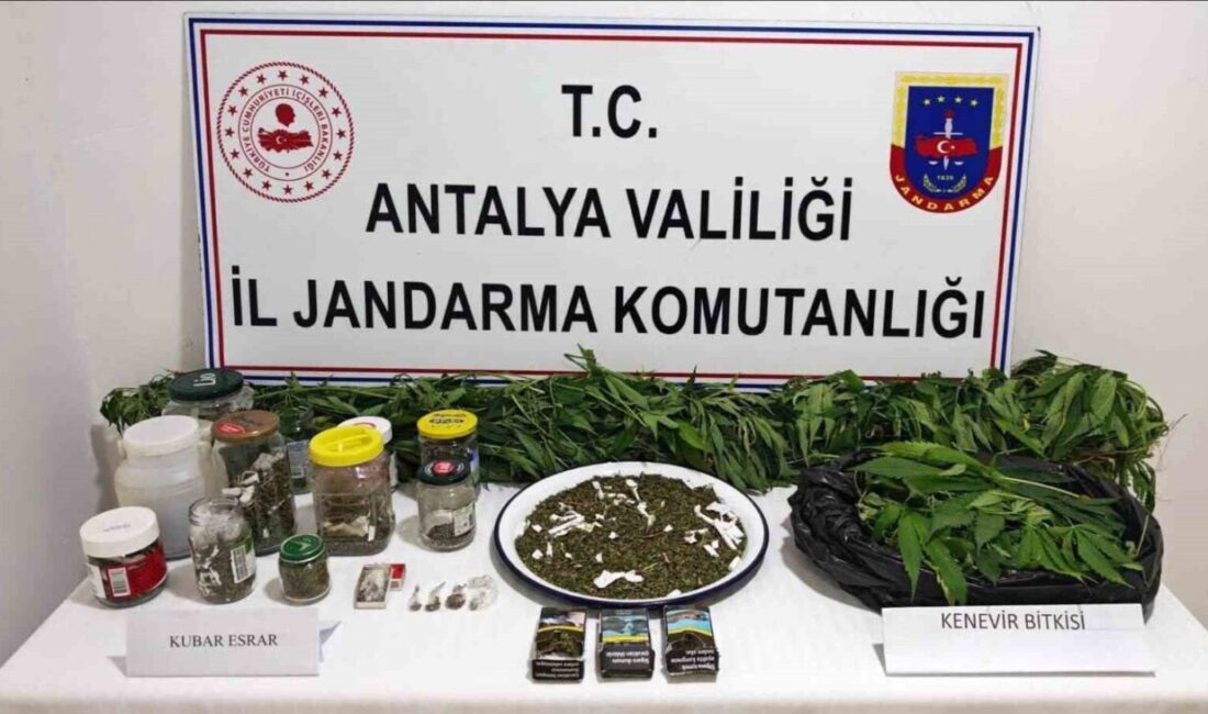 Manavgat ilçesinde yapılan uyuşturucu operasyonunda 2 kilo 100 gram kubar