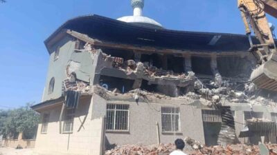 Manisa’nın Salihli ilçesine bağlı Gümüş Mahallesi’nde hizmet veren Gümüş Camisi,