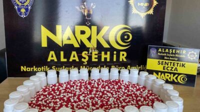 Manisa’nın Alaşehir ilçesinde gerçekleştirilen uyuşturucu operasyonunda bin 803 adet sentetik