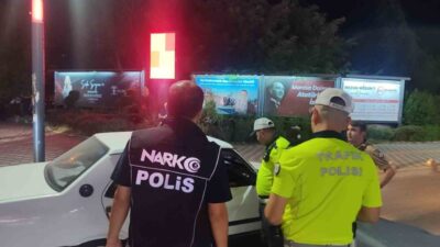 Manisa’da polis ekipleri tarafından yürütülen “Narko Alan Uygulaması” kapsamında yaklaşık