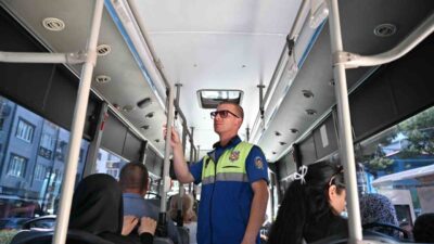 Manisa Büyükşehir Belediyesi, yükselen hava sıcaklıkları sebebiyle toplu taşıma araçlarında
