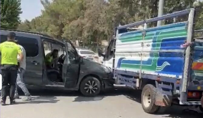 Mardin’in Nusaybin ilçesinde meydana gelen bir kaza, güvenlik kamerası tarafından